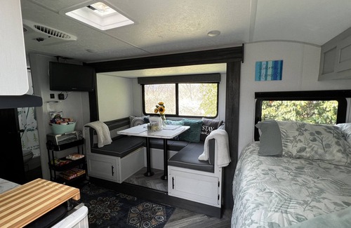 Wilkes-Barre Maison | Tiny Home/RV close to I81