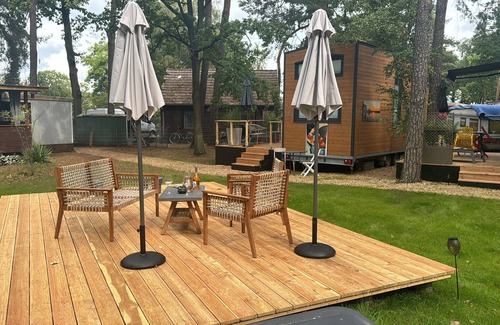 Caputh Maison | Petite maison 'Tiny House Nr 2' avec terrasse privée, Wi-Fi et climatisation