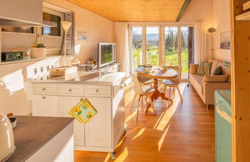 Brugg Maison | Tiny House Chez Claudine - Relaxen, Workspace, Nähe Thermen, Netflix, free Parking & Wifi