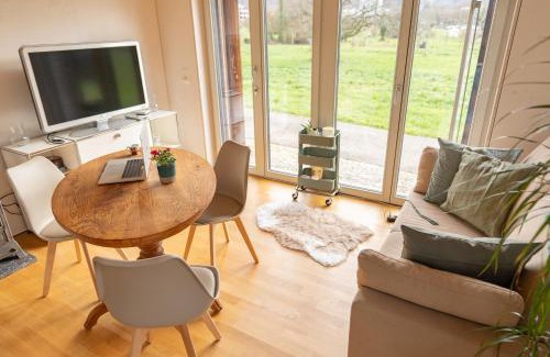 Brugg Maison | Tiny House Chez Claudine - Relaxen, Workspace, Nähe Thermen, Netflix, free Parking & Wifi