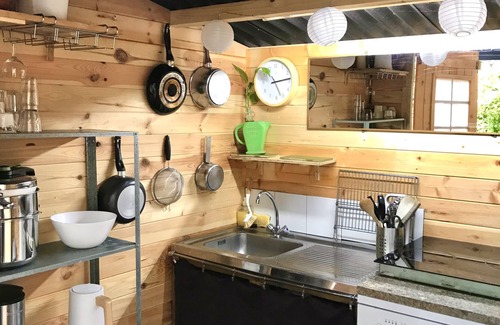 Vensac Chalet De Ski | Tiny House dans les bois à 10 minutes de l'océan