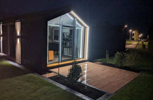 Sohren Maison | Tiny-House "Das kleine Schwarze" - Land Zeit - get your tiny moment