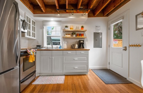 Sabin Maison | Petite maison à Alameda / Alberta Arts ~ Dog Friendly