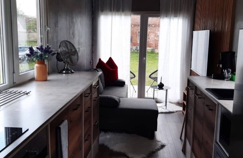 Werder upon Havel Maison | Tiny house in the middle of the village, tiny house in the countryside, the church bells wake you up