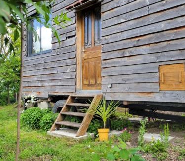 Besson Chalet De Ski | Tiny House La Chevêchette