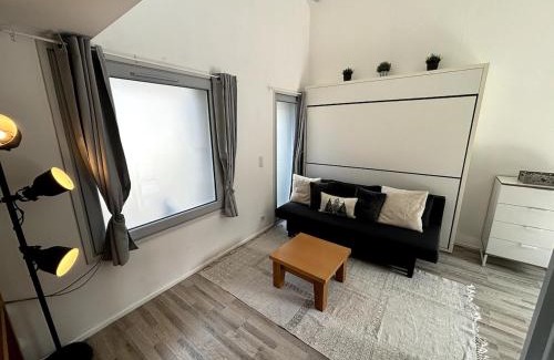 Feigeres Appartement | Tiny House - Riviere et nature - espace ext
