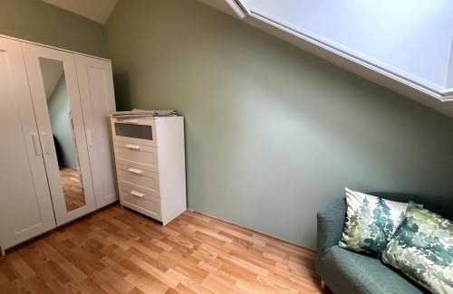 Feigeres Appartement | Tiny House - Riviere et nature - espace ext