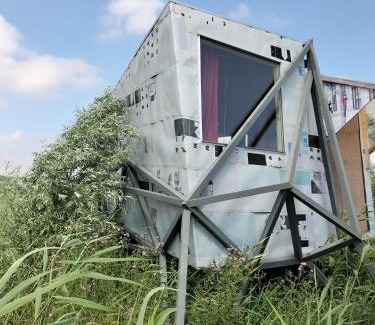 Beverwijk Autre | Tiny house The Cinema at sustainable estate near Amsterdam