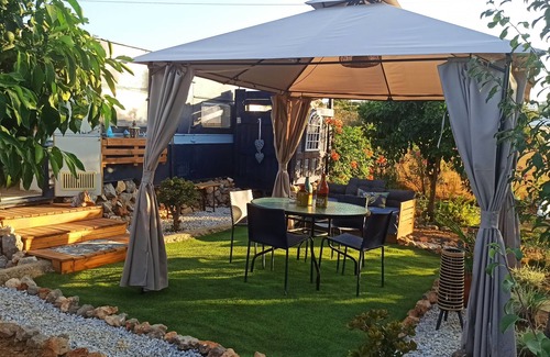 Pitharion Maison | Tiny House With Sharing Pool & gym