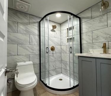 Garfield Maison | Tiny Private Room #4 in Shared 5BR House with Other Guests