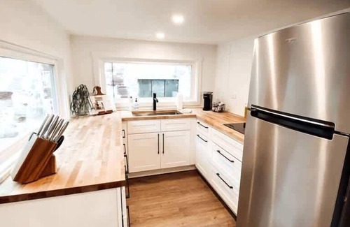 Alberta Arts District Appartement | Tiny Retreat Walk to Bars, Food & Local Art