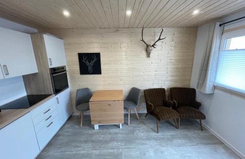 Hulben Appartement | TinyHaus #4 Hülben - Ortsrand - kostenlose Parkplätze