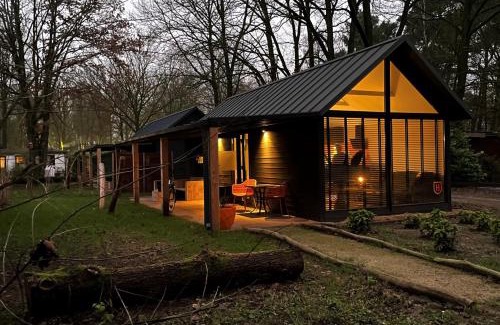Diessen Chalet De Ski | TinyLodge with hottub