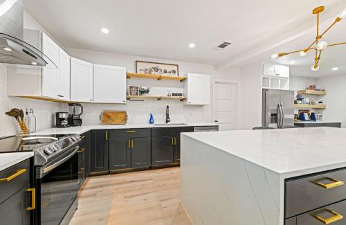Dallas Maison | Tipperary Oasis