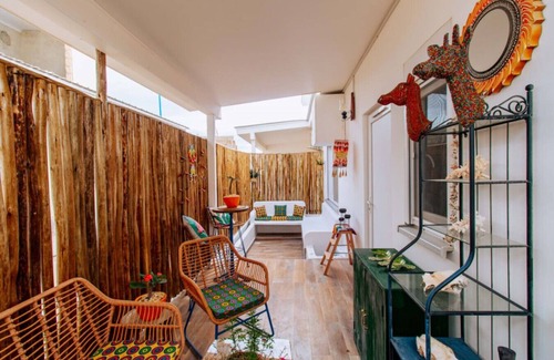 Tunguu Maison | Tipsy Gipsy House: Where the wild things live