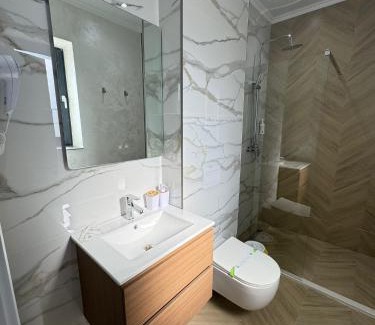Tismana Appartement | TisArt Hotel