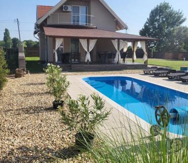 Kiskore Maison | Tiszavirág Üdülőház