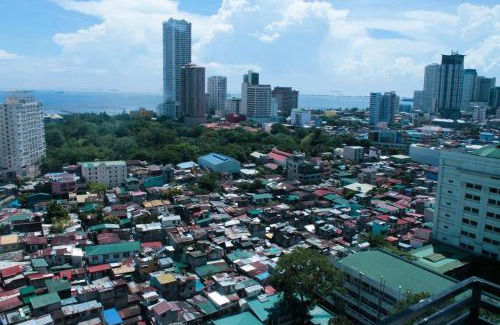 Malate Appartement | Titan 22P Condo at WH Taft Residences Manila