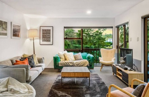 Titirangi Maison | Titirangi Artistic Haven | Wifi & Native Trees