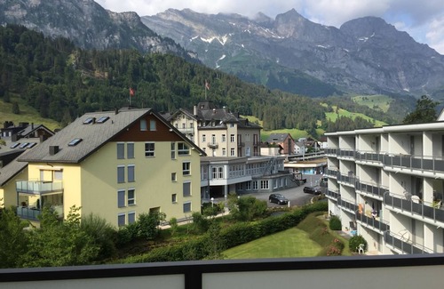 Engelberg Appartement | Titliszentrum 2 by Interhome