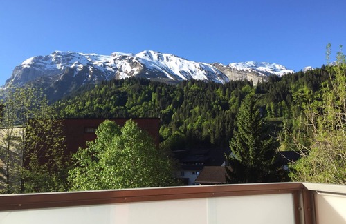 Engelberg Appartement | Titliszentrum 2 by Interhome