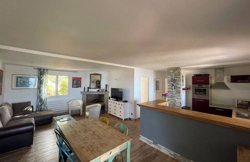 Tizzano Maison | Tizzano: Villa avec vue exceptionnelle sur la mer, à deux pas de la plage.