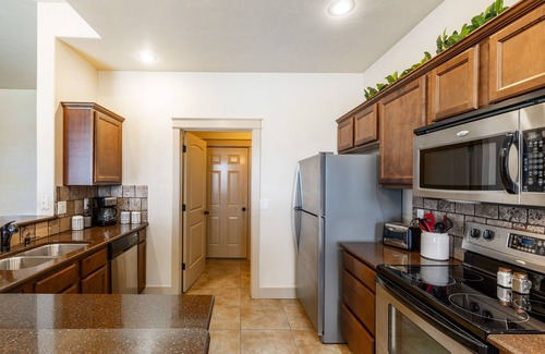Twin Falls Maison | TJ Rancher home, private yard, king beds, 2.5 bath