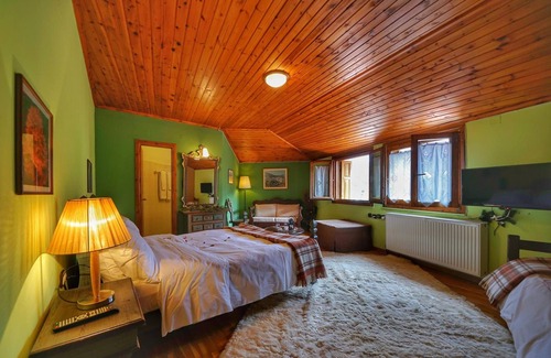 Eptalofos Hôtel | To Balcony tis Agorianis