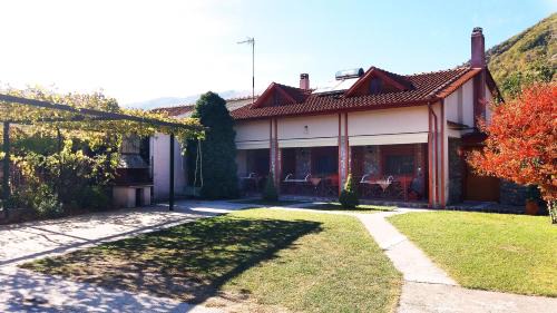 Loutraki Maison | To Konaki