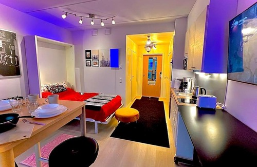 Vantaa Appartement | To LuxStudio HYMNI From Helsinki Airport 6 min, to City 27min, FreeParking in Kivistö