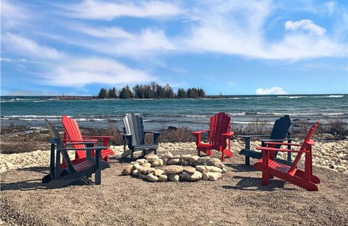 Tobermory Maison | Tobermory Lake Front (Huron) Nouvelle construction!
