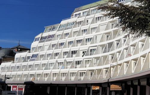Pradollano Appartement | TODOSIERRANEVADA ZONA BAJA - APARTAMENTOS DE 4 DORMITORIOS - Junto a los Telecabinas