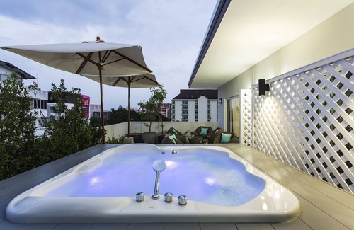 Nimman Villa | 7 BR Chiang Mai Nimman Villa (7BR)