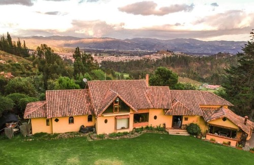 Ubate Chalet De Ski | Toledo Room Chalet Campestre