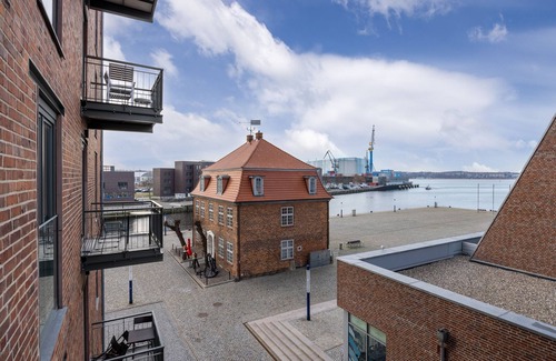 Wismar Appartement | Tolles Ferienapartment mit Balkon in Erstklassiger Lage im Hafen von Wismar