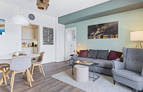 Wismar Appartement | Tolles Ferienapartment mit Balkon in Toplage im Hafen der Hansestadt Wismar - Ohlerich Speicher