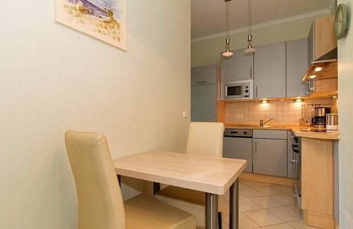 Ostseebad Kuhlungsborn Appartement | Tolles Ostsee-apartment mit Zwei Balkonen und Bädern, Inkl. Sauna & Pool im Haus
