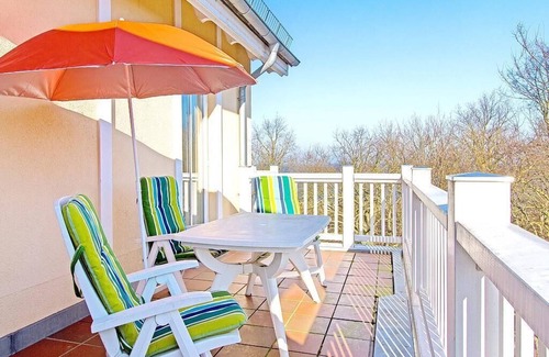 Ostseebad Kuhlungsborn Appartement | Tolles Ostsee-apartment mit Zwei Balkonen und Bädern, Inkl. Sauna & Pool im Haus