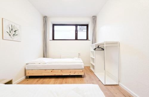 Hardterbroich-Pesch Appartement | Tolstov Apartments - 4 Room Apartment - Parking - 30 Min Messe DUS