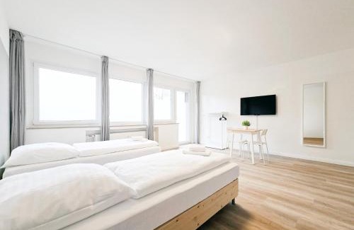 Buchholz Appartement | Tolstov Apartments - Studio Apartment with Balcony - 25 Min Messe DUS