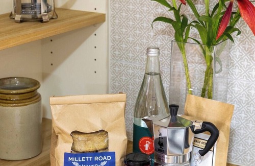 Kyneton Maison | TOM'S COTTAGE ON PIPER STREET