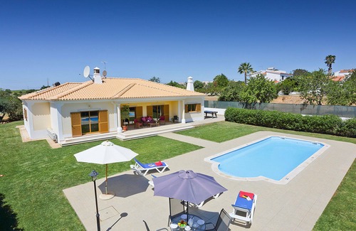 Vale Navio Villa | Fantastique villa spacieuse avec piscine privée chauffée