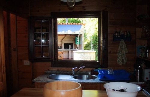 Tomino Maison | Tomino: Wooden house with garden, pool and barbecue in 'Baixo Miño'