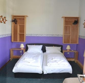 Albaxen Hôtel | Tonenburg