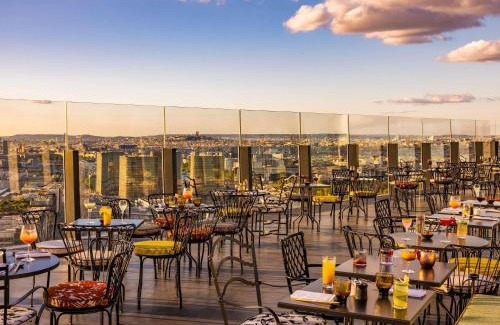 13th Arrondissement Hôtel | Too Hotel & Spa Paris - MGallery Collection