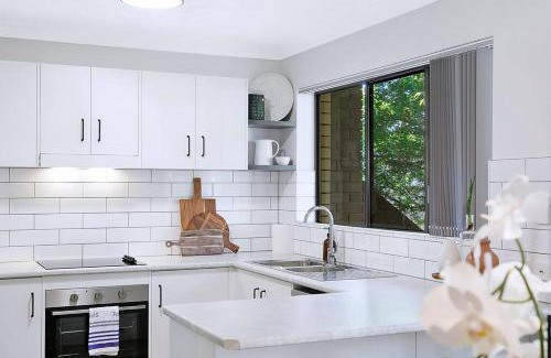 Toowong Appartement | Toowong Village Tranquility - A Slice of Brisbane