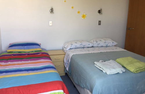 Blue Bay Appartement | Toowoon Bay Beach Front- Fantastic Views- Pool - Free Wifi, and Netflix