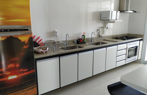 Praia do Morro Appartement | Appartement supérieur situé à Morro Beach avec vue sur la mer.
