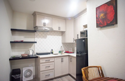 Albion Appartement | Top Bay Hilltop Stay – 5 Apartments Near Beach & Attractions