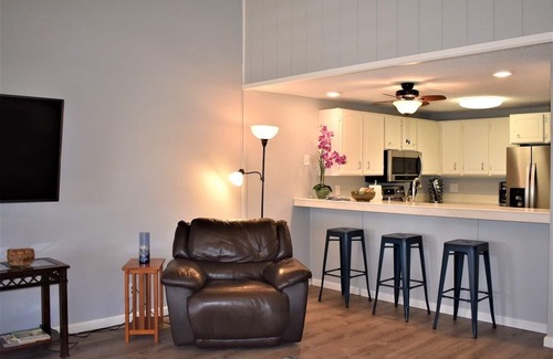 Waikoloa Copropriété | Très bien situé avec vue sur le parcours de golf du village de Waikoloa!